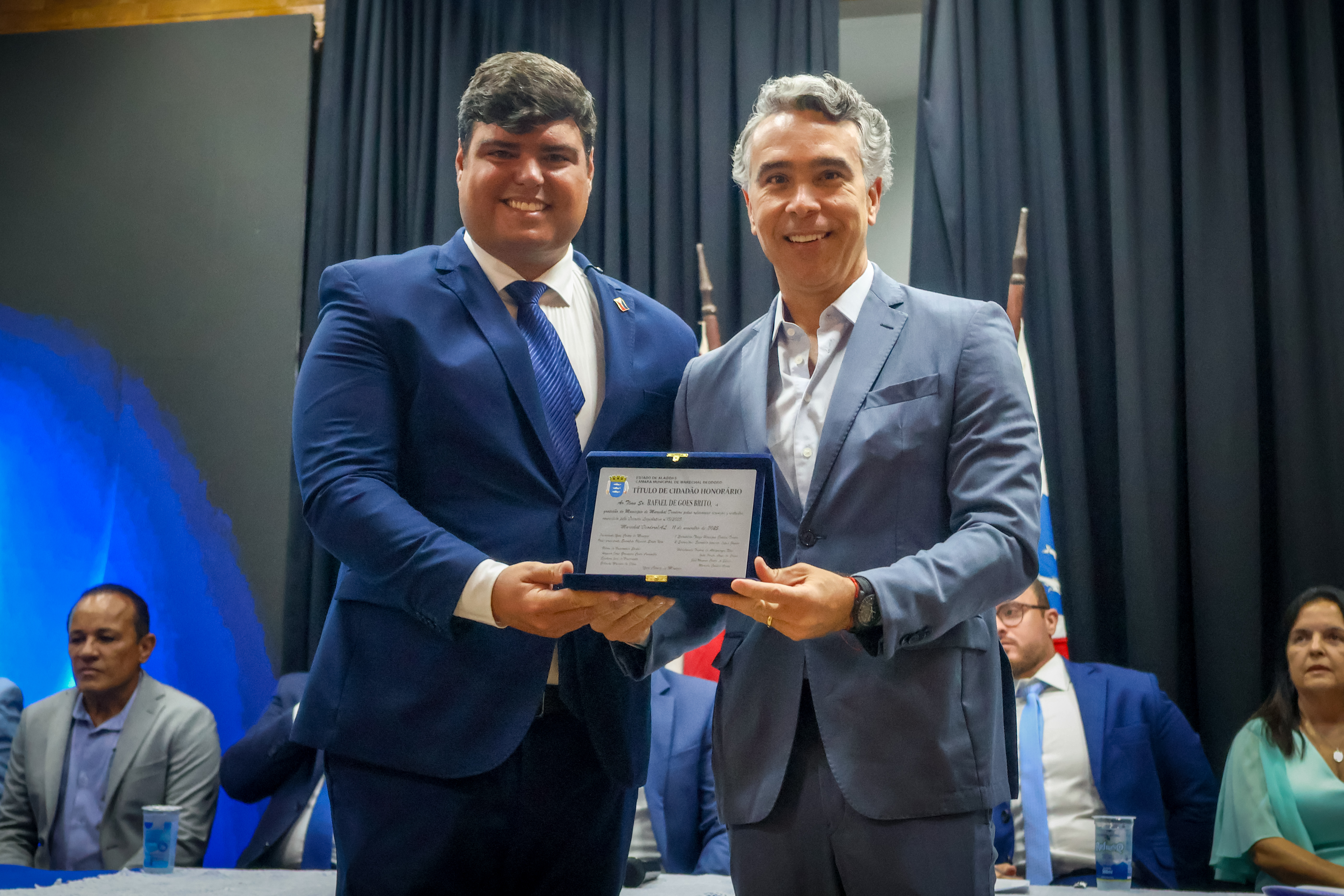 Rafael Brito recebe título de Cidadão Honorário em reconhecimento ao compromisso com o povo deodorense