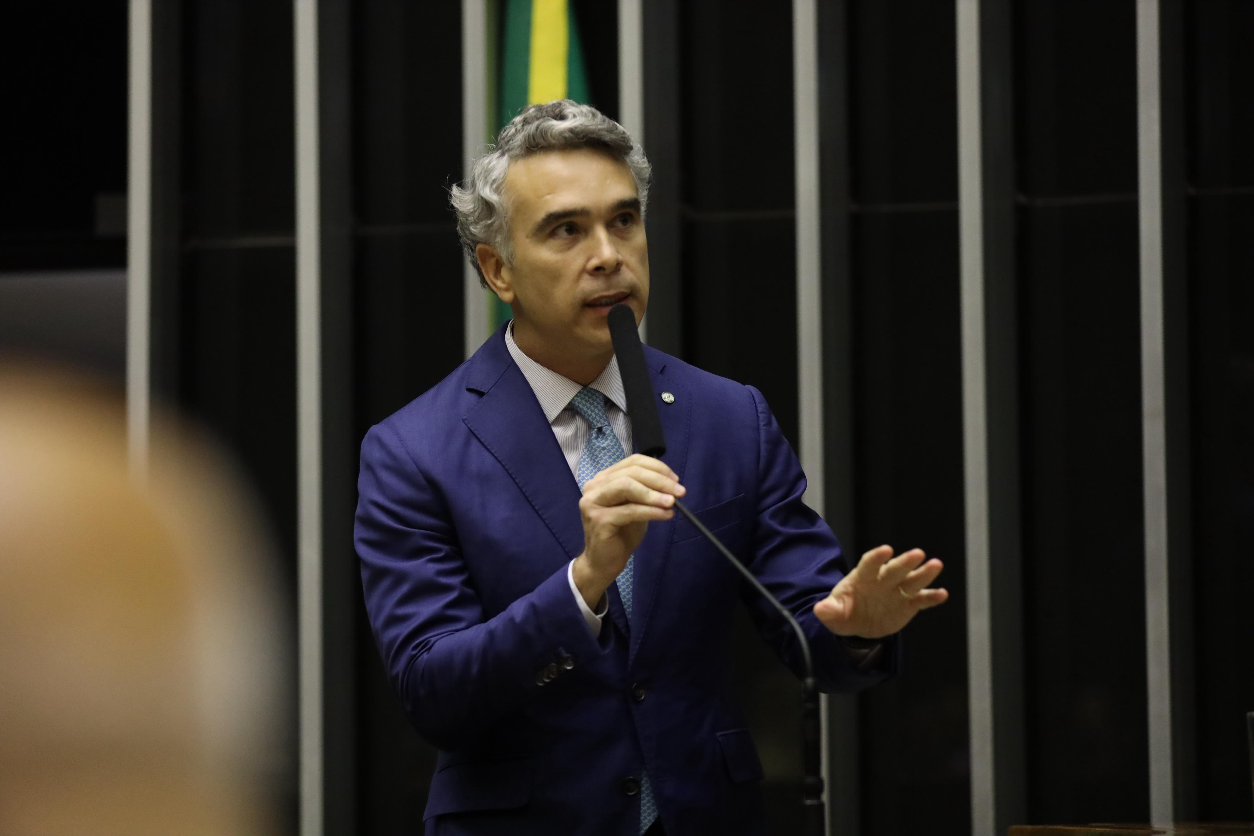 “Congresso perdeu uma oportunidade histórica de investir em segurança pública ao retirar taxação das bets”, critica Rafael Brito