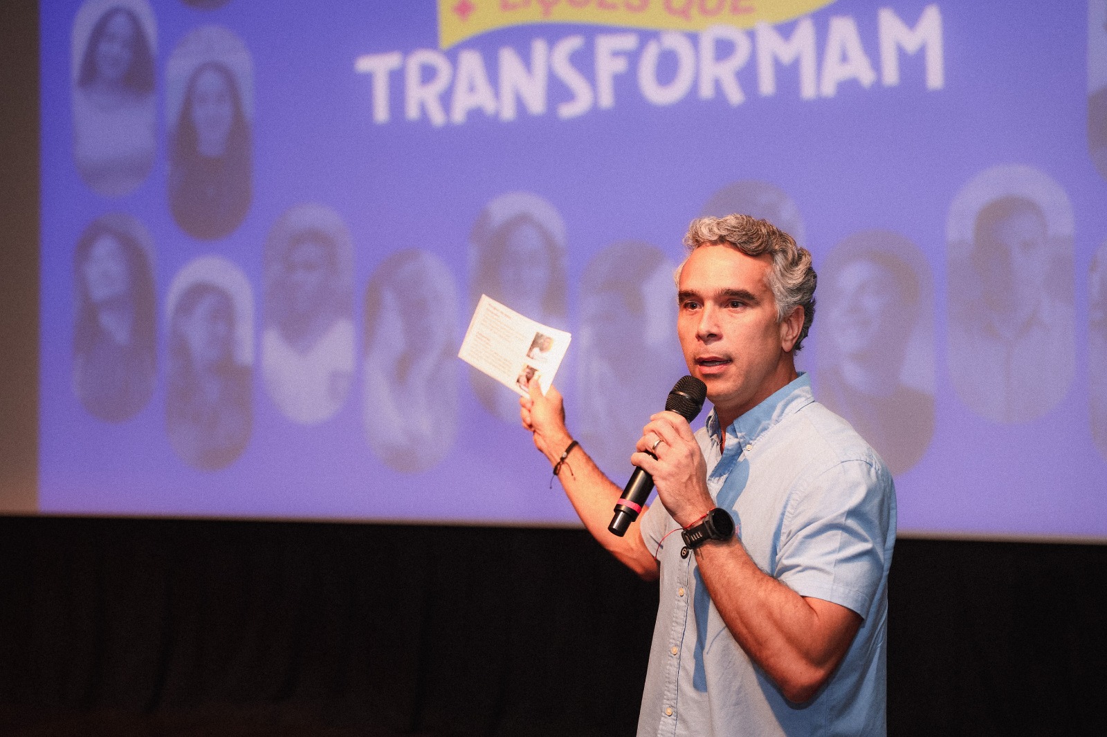 Livro lançado por Rafael Brito destaca o impacto positivo das políticas públicas de combate à evasão escolar em Alagoas